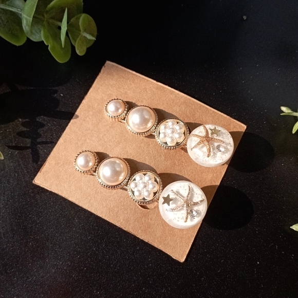 JW Accessories - Gold Starfish Romantic Pearlcore Hair Clips